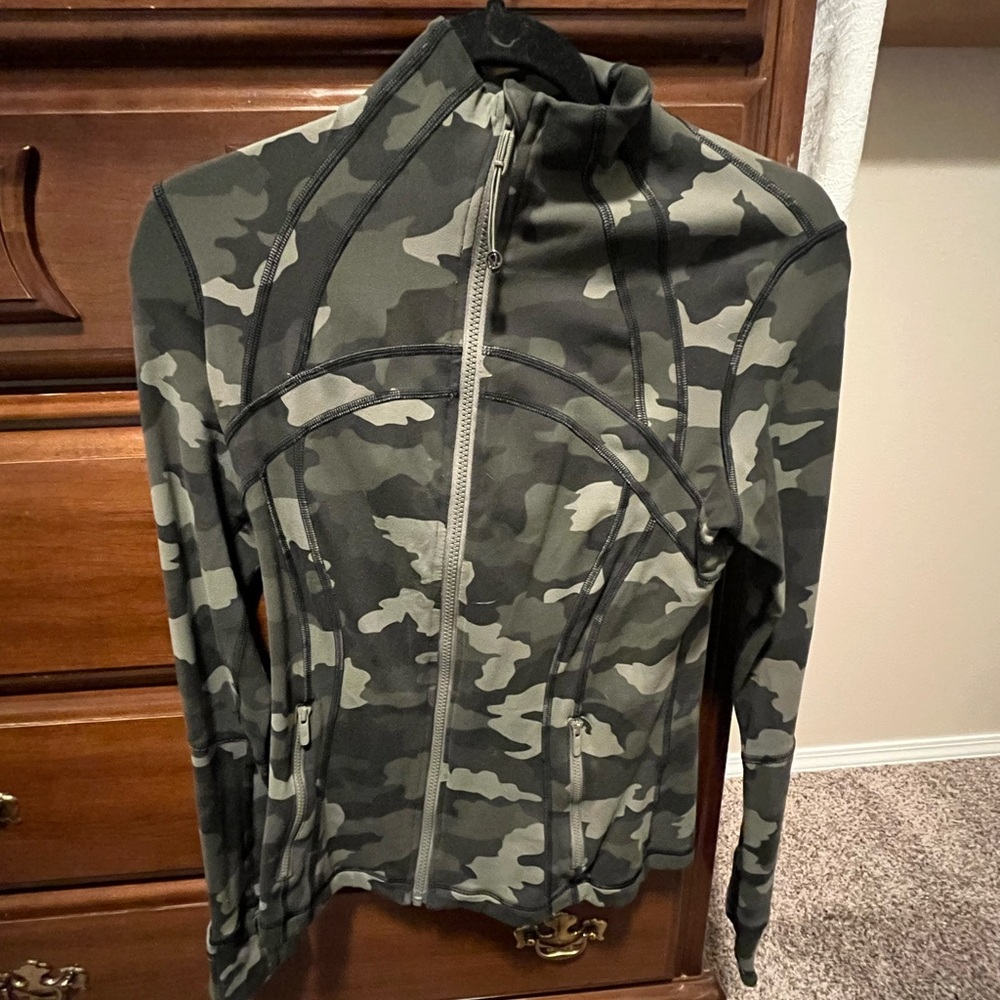 Lululemon define jacket - green camo